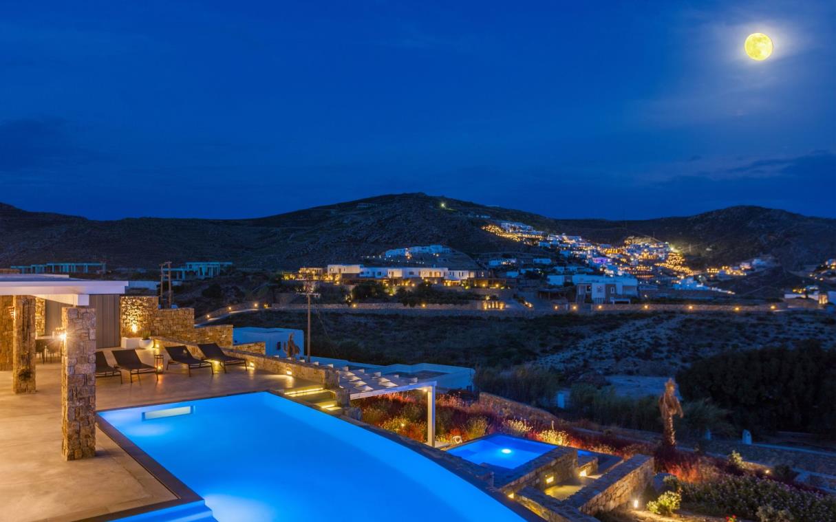 villa-mykonos-cyclades-greece-luxury-pool-adel-swim (16).jpg