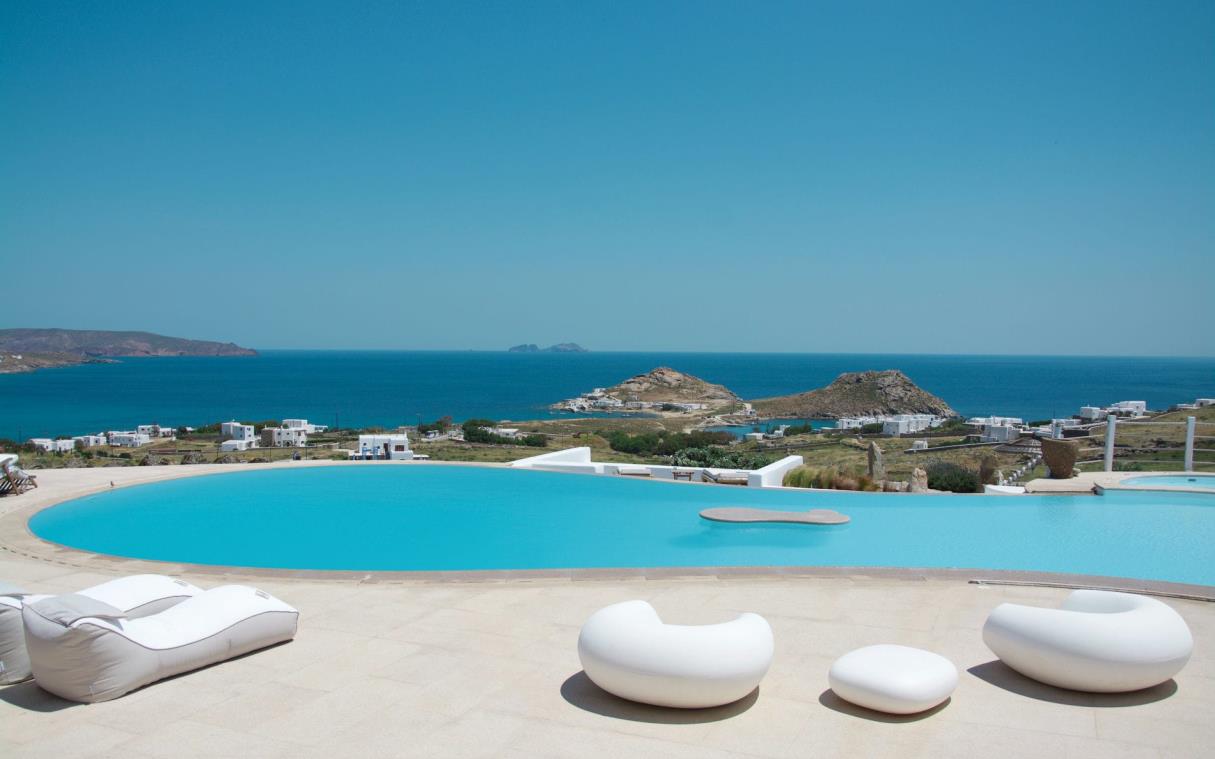 villa-mykonos-cyclades-greece-luxury-wedding-event-pool-alegria-swim (5)