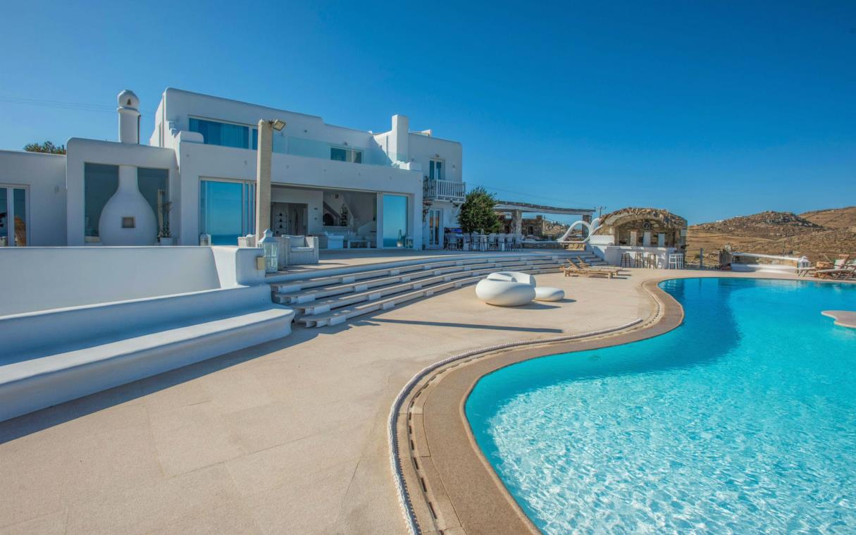 villa-mykonos-cyclades-greece-luxury-wedding-event-pool-alegria-swim (2)