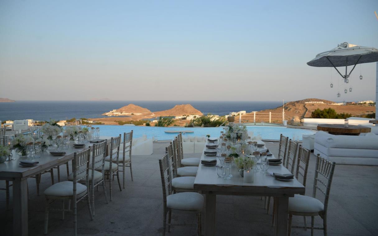 villa-mykonos-cyclades-greece-luxury-wedding-event-pool-alegria-wed (3)