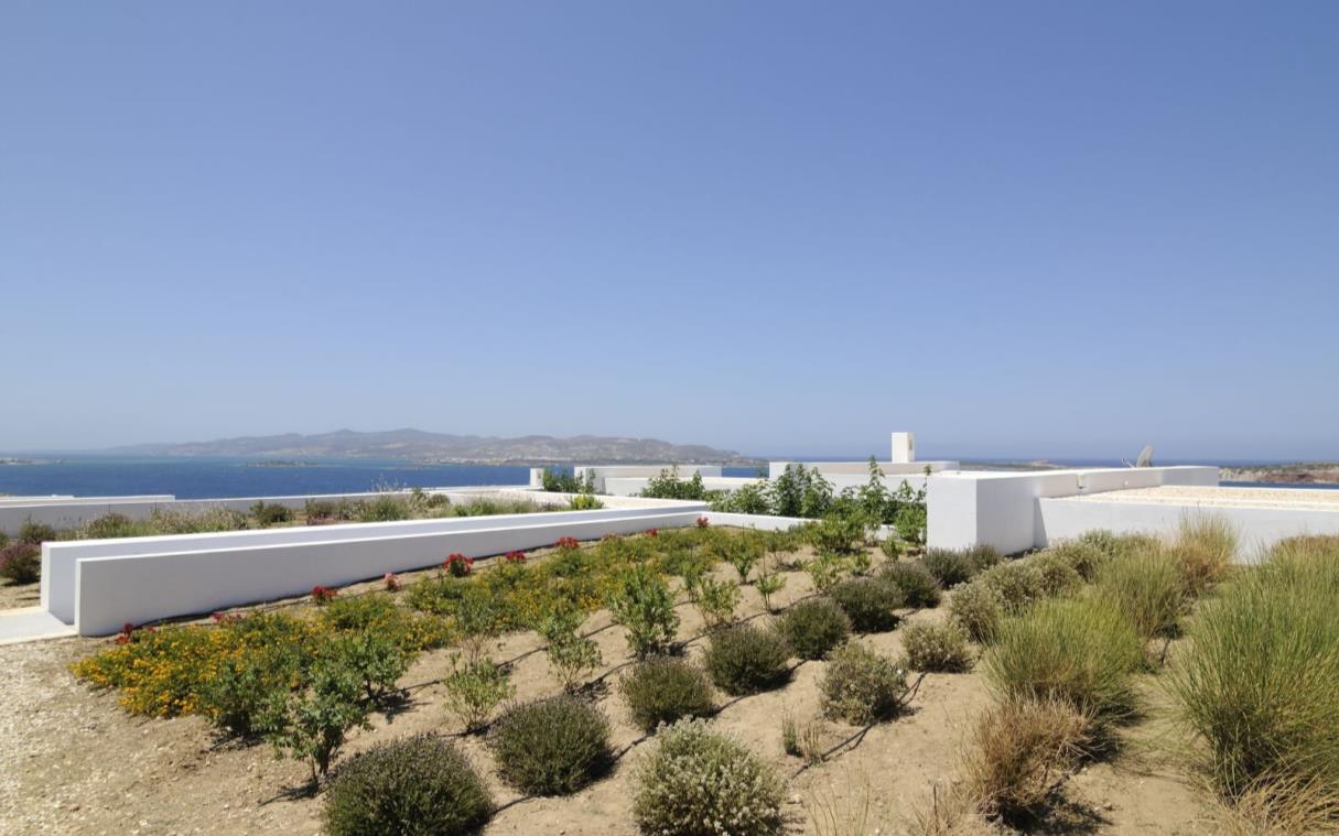 villa-paros-cyclades-greece-luxury-pol-christina-ext (1).jpg