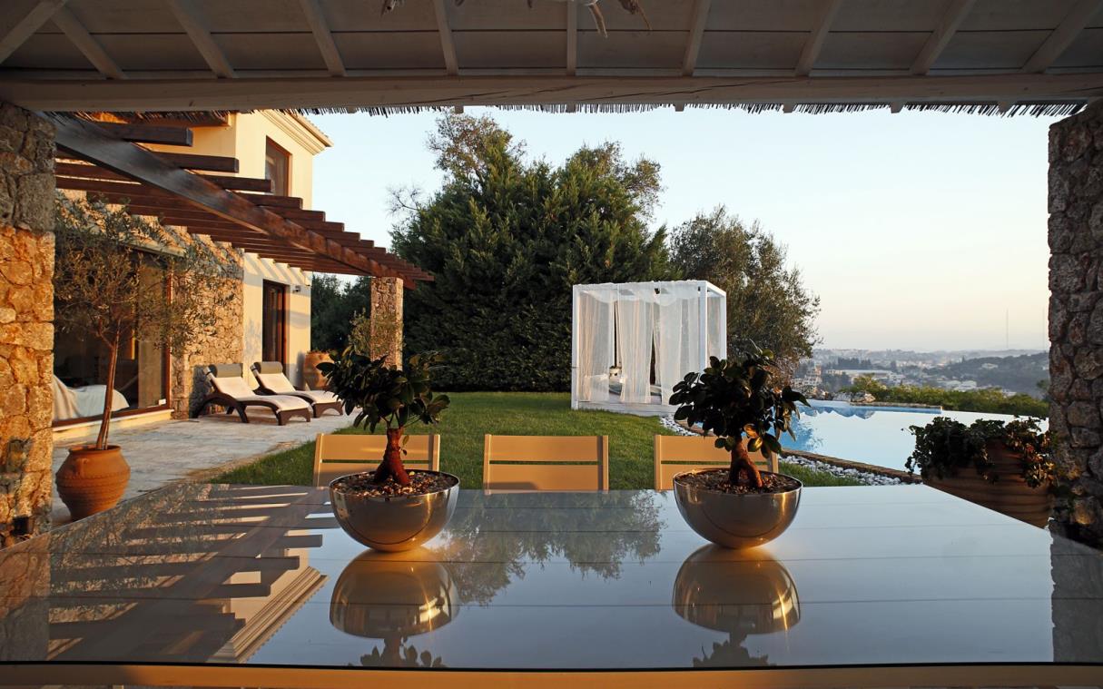 villa-corfu-ionian-islands-greece-luxury-pool-views-piedra-out-din (1).jpg