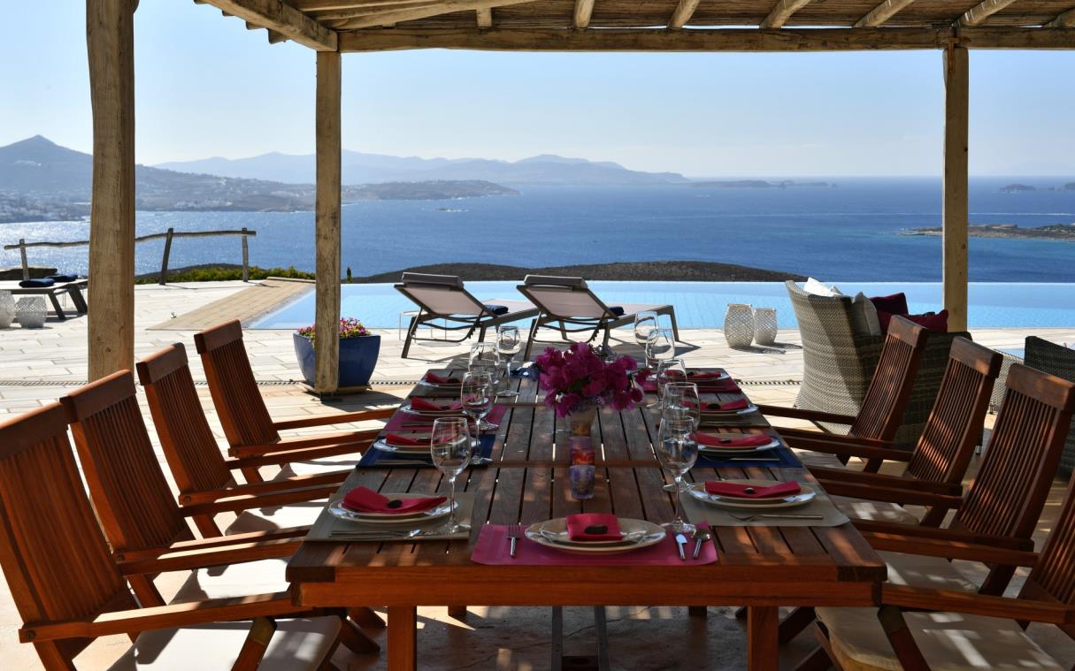 villa-paros-greek-islands-greece-luxury-pool-delion-out-din (2)