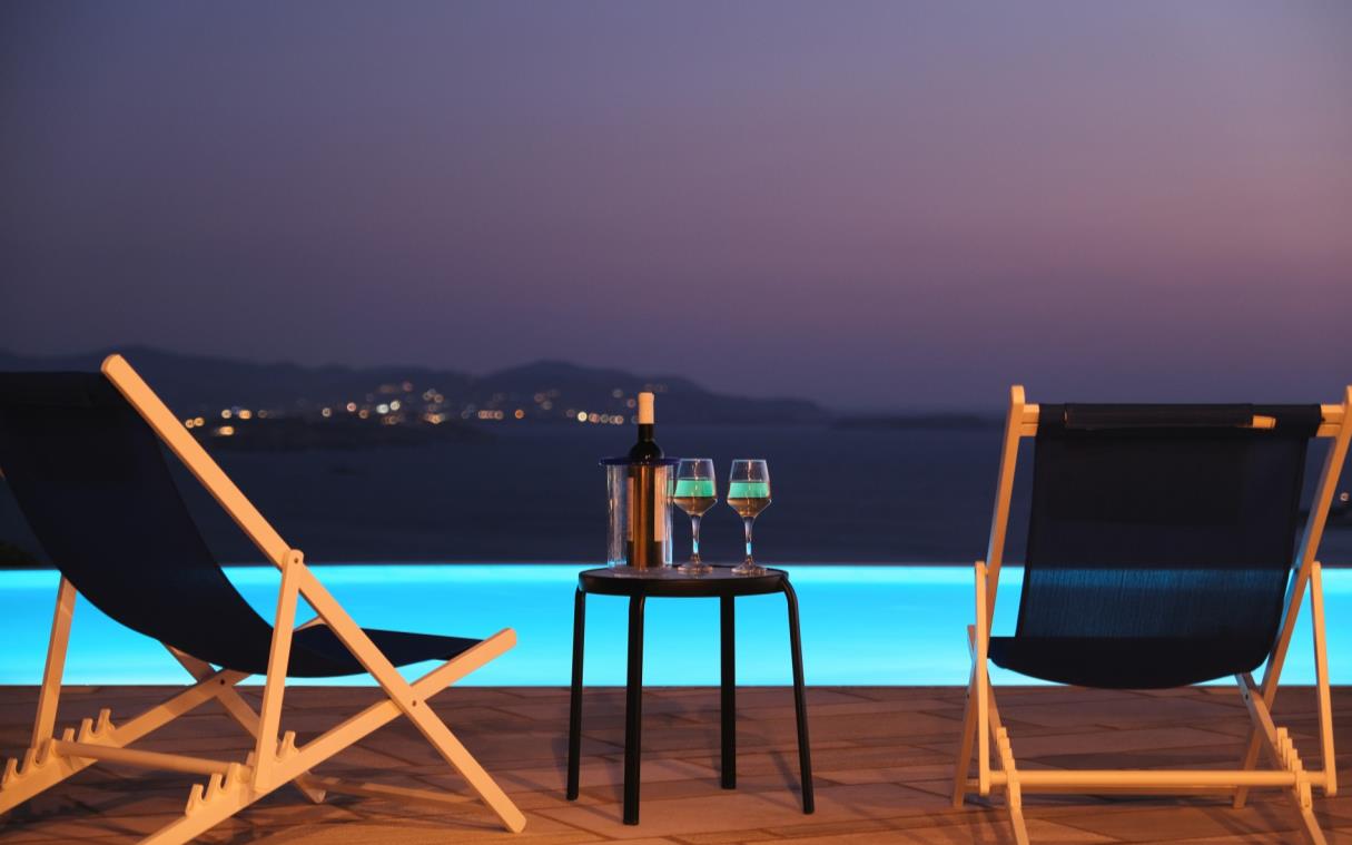 villa-paros-greek-islands-greece-luxury-pool-delion-swim (5)