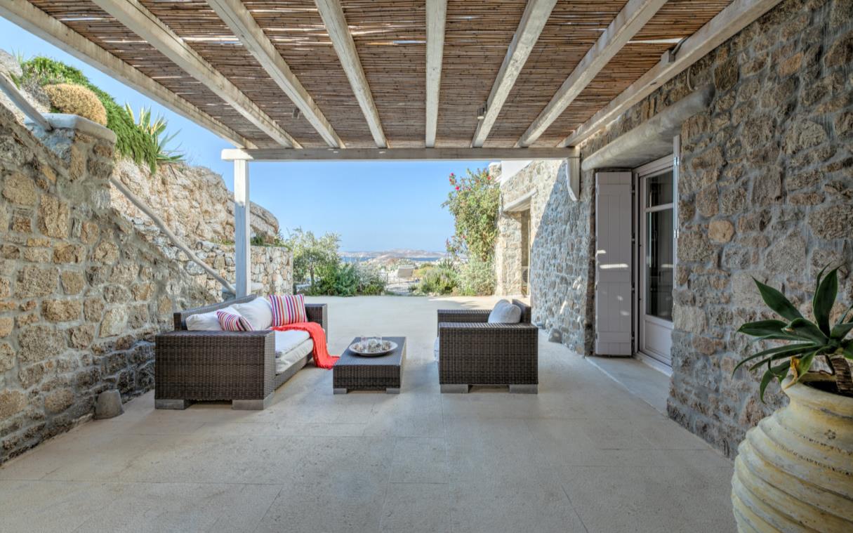 villa-mykonos-cyclades-islands-pool-beach-luxury-alia5-terr (6).jpg