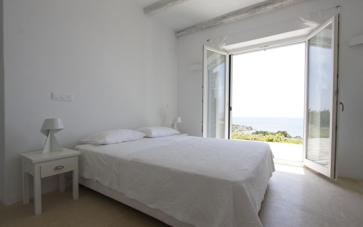 Villa Paros Cyclades Islands Greece Beach Luzury Haroula Bed 6