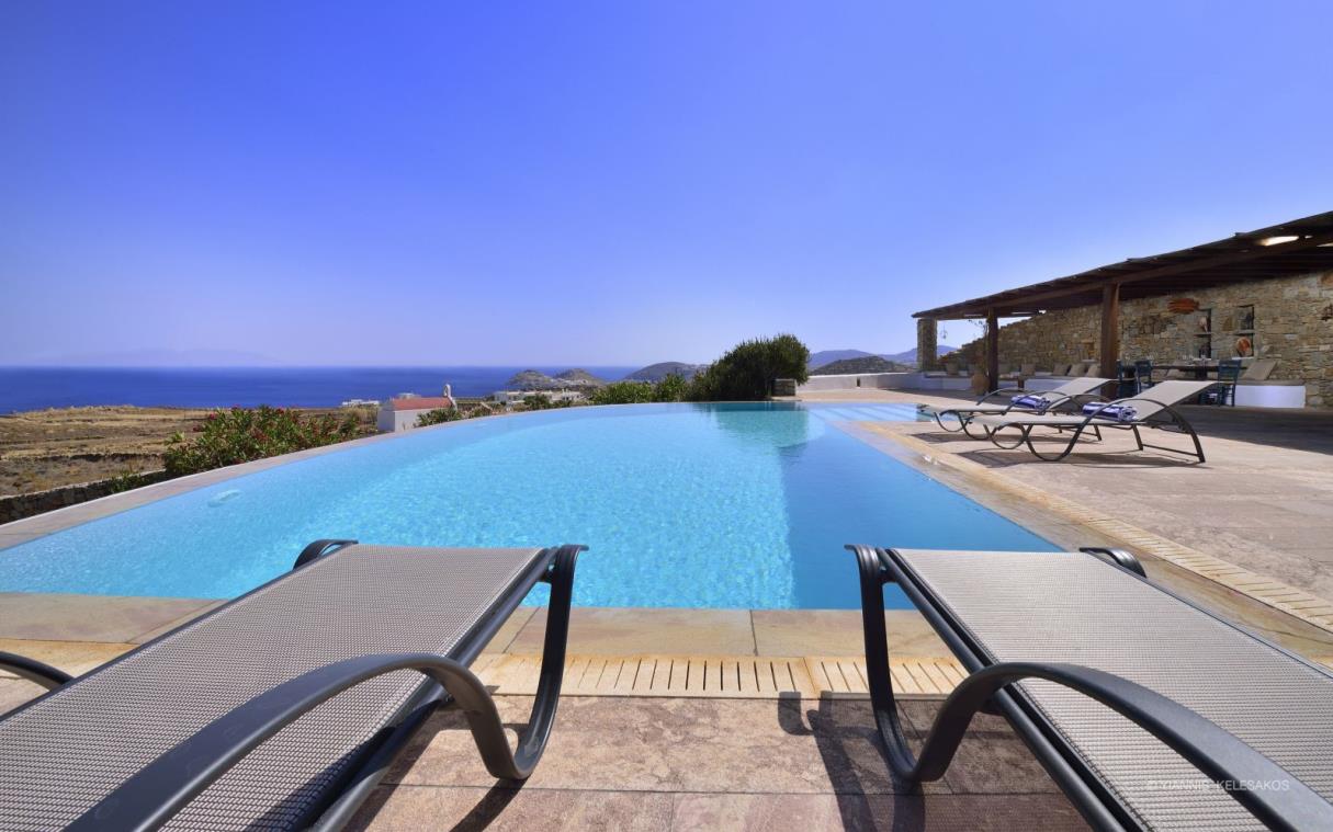 villa-mykonos-cyclades-greek-islands-luxury-sea-views-alkaia-poo (1).jpg