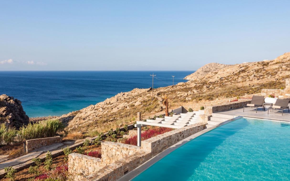 villa-mykonos-cyclades-greece-luxury-pool-ariel-swim (6).jpg