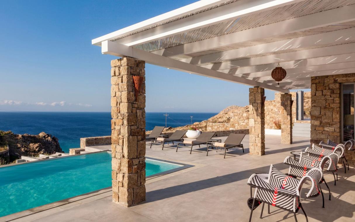 villa-mykonos-cyclades-greece-luxury-pool-ariel-swim (7).jpg