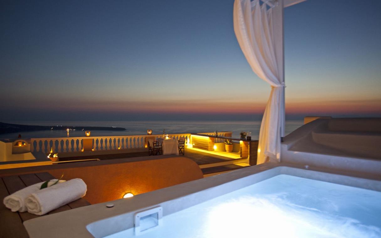 villa-santorini-cyclades-greece-luxury-sea-view-nina-pool-1.jpg