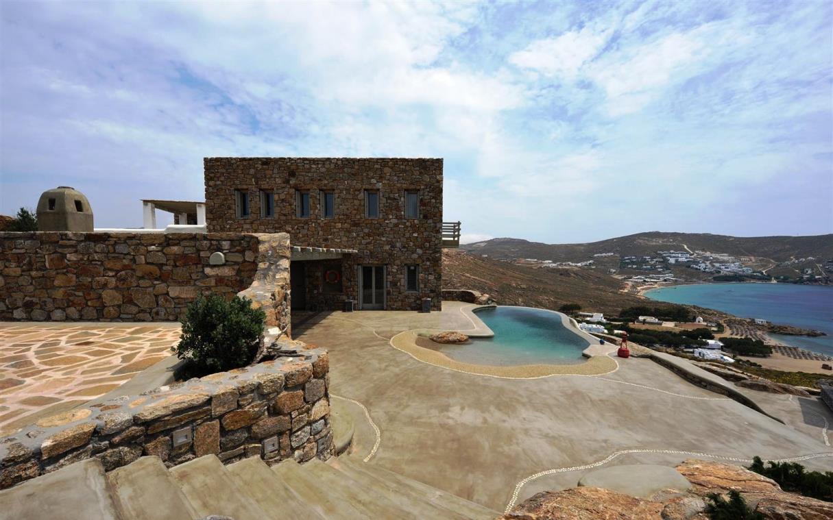 villa-mykonos-cyclades-greece-pool-sea-views-felicity-ext-2.jpg