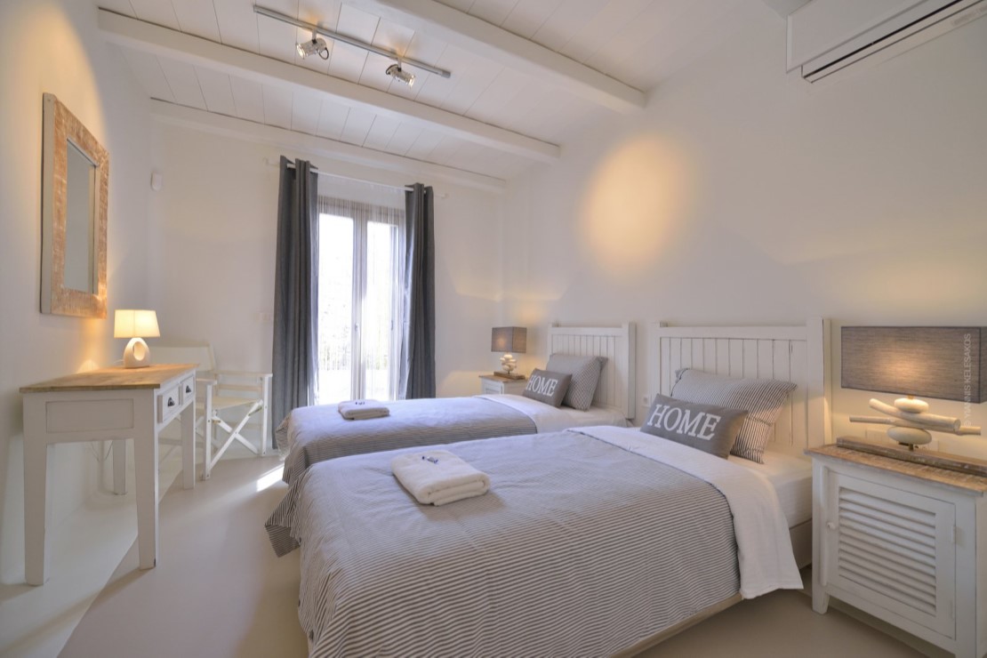 Villa Gravity