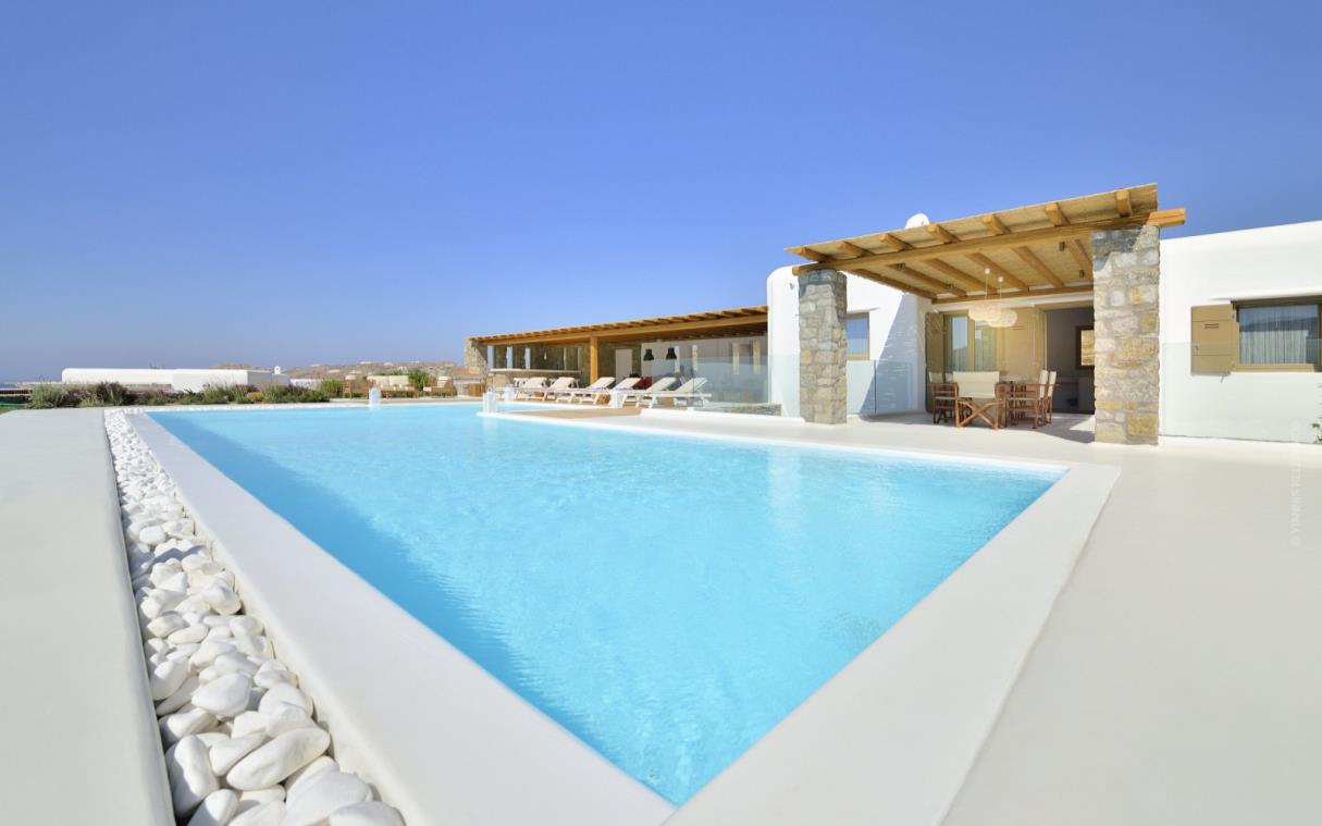 villa-mykonos-cyclades-greece-pool-sea-view-luxury-gravity-poo-3.jpg