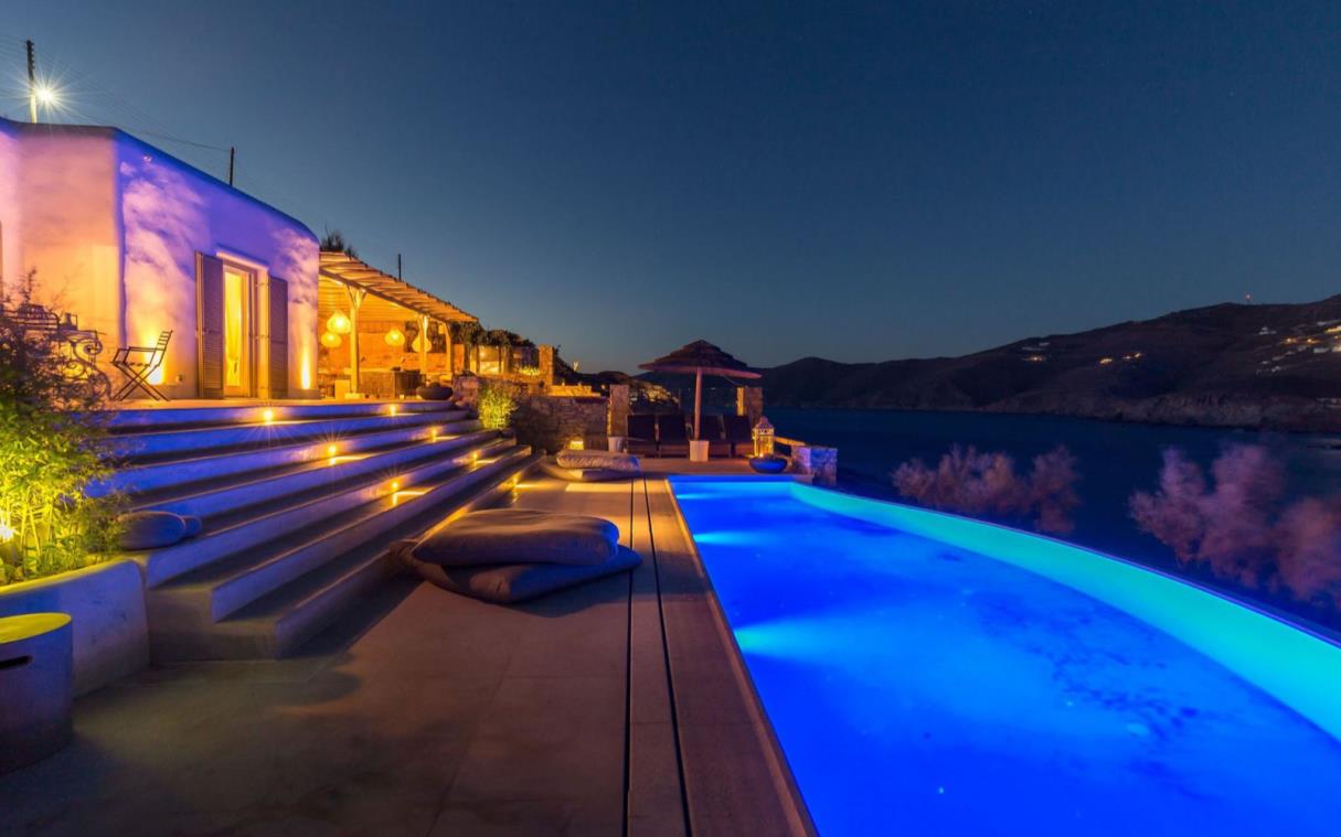 villa-mykonos-cyclades-greek-islands-greece-pool-garden-cecille-swim-ni (6).jpg