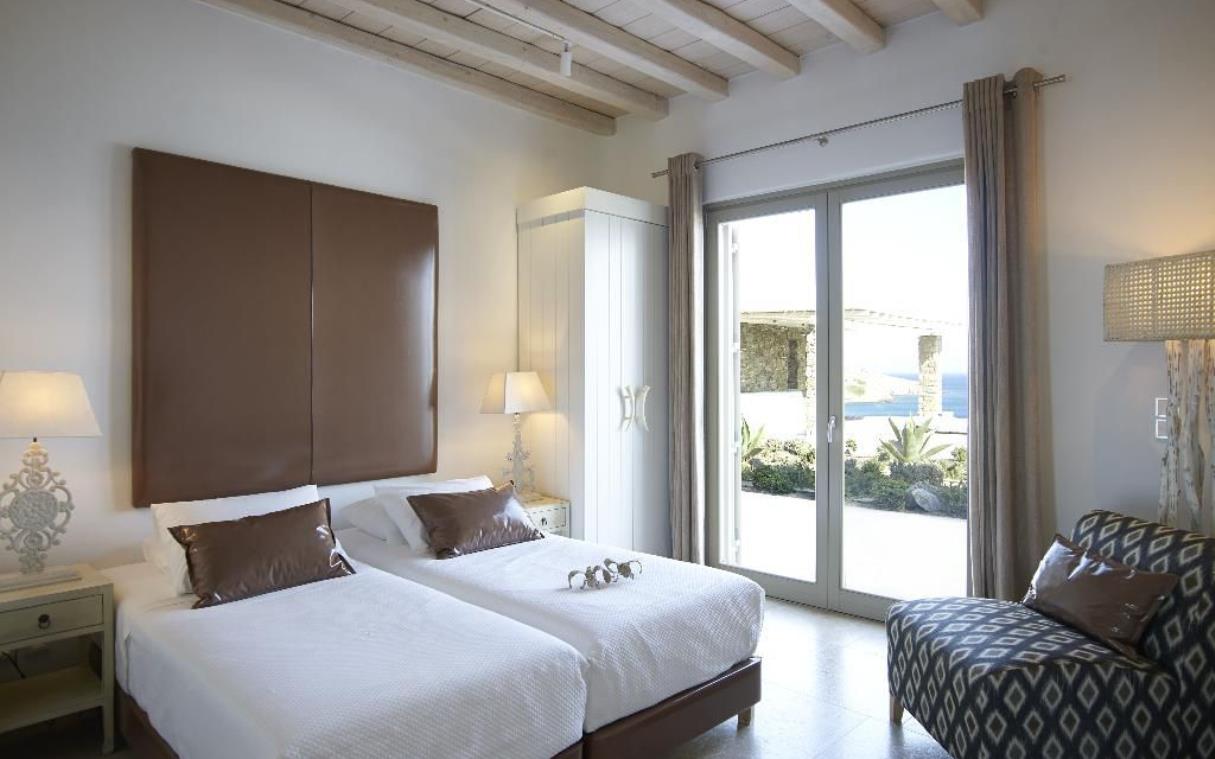 villa-mykonos-greece-luxury-pool-kallisti-one-bed (2).jpg