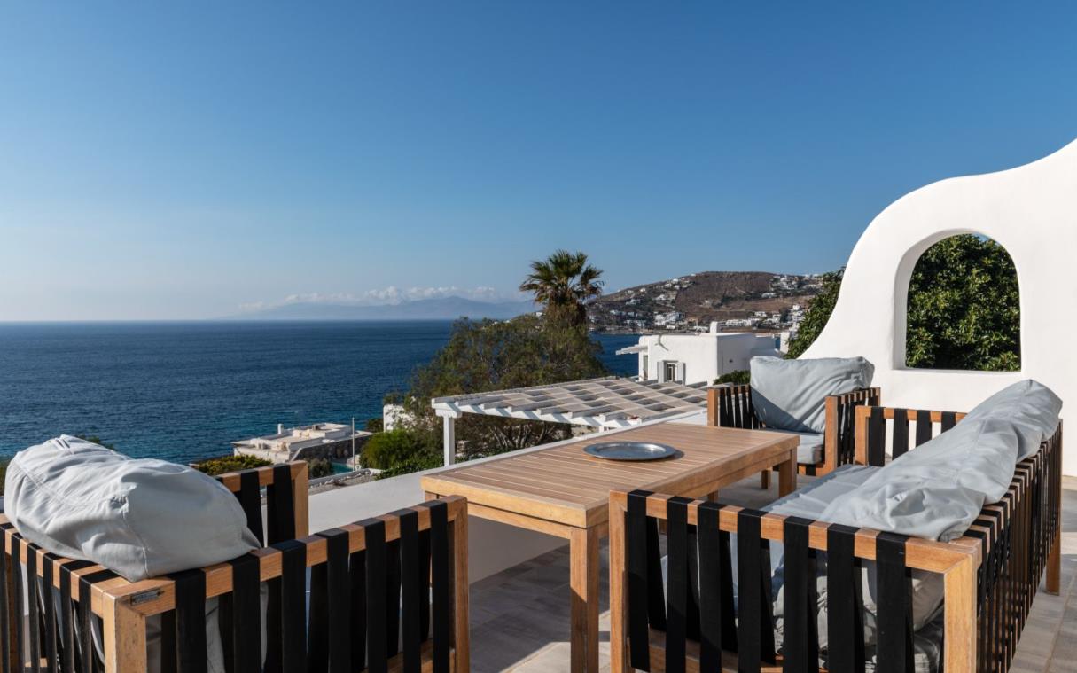 villa-mykonos-cyclades-greece-luxury-pool-seaview-out-lou.jpg