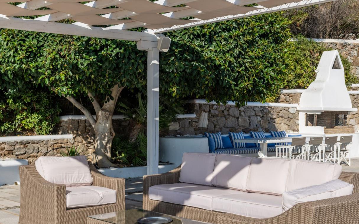 villa-mykonos-cyclades-greece-luxury-pool-seaview-out-lou (3).jpg