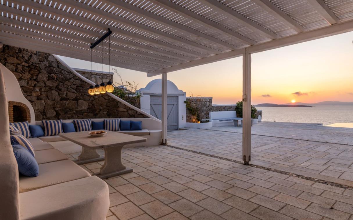 villa-mykonos-cyclades-greece-luxury-pool-seaview-out-liv (3).jpg
