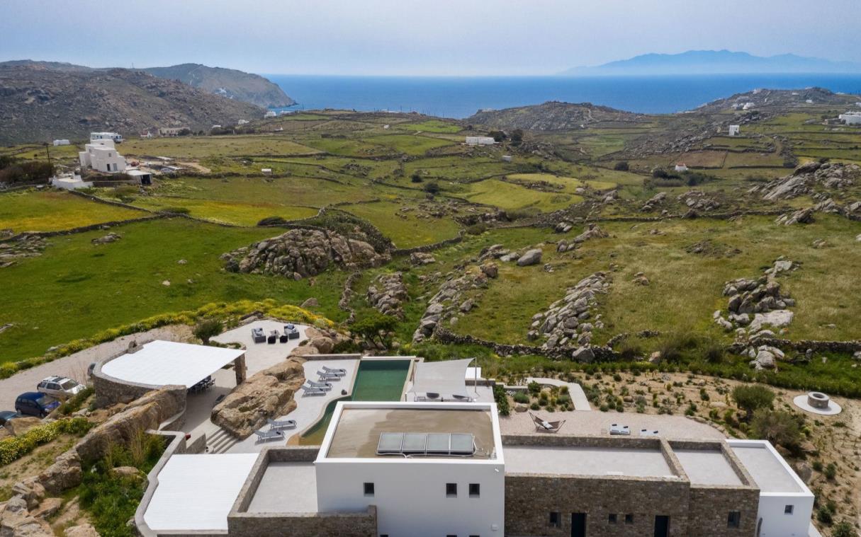 villa-mykonos-greece-luxury-pool-simone-AER (3).jpg