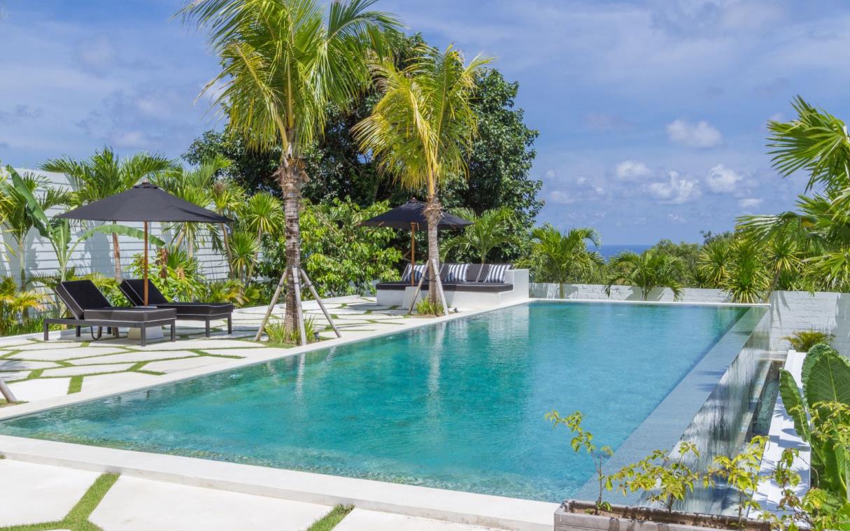 villa-uluwatu-bali-indonesia-luxury-pool-kusuma-swim (17).jpg