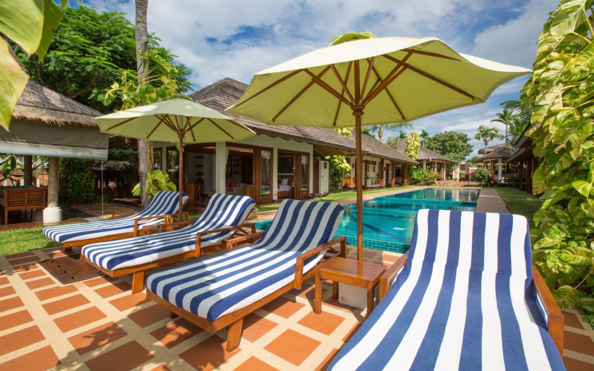 villa-koh-samui-thailand-ocean-pool-luxury-baan-mika-swim-area (5).jpg
