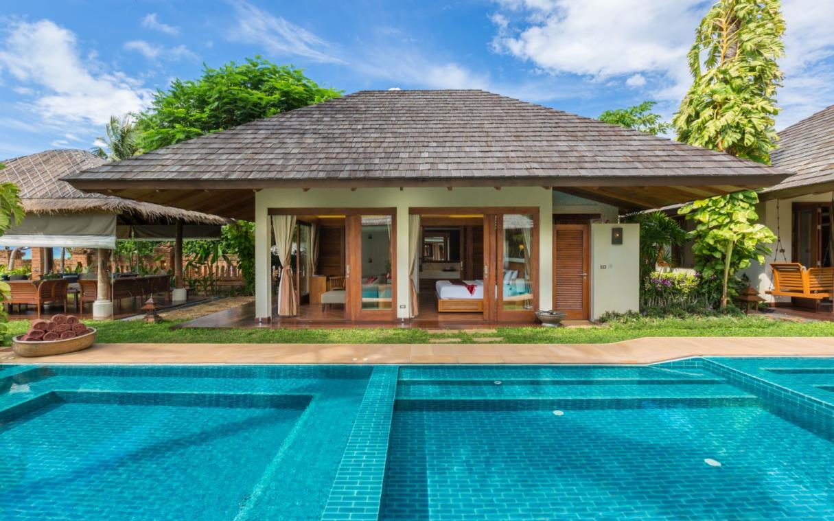 villa-koh-samui-thailand-ocean-pool-luxury-baan-mika-swim (8).jpg