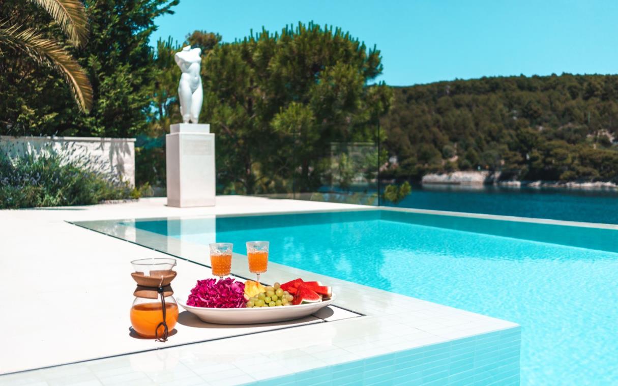 villa-split-croatia-sea-luxury-pool-mila-swim (2).jpg