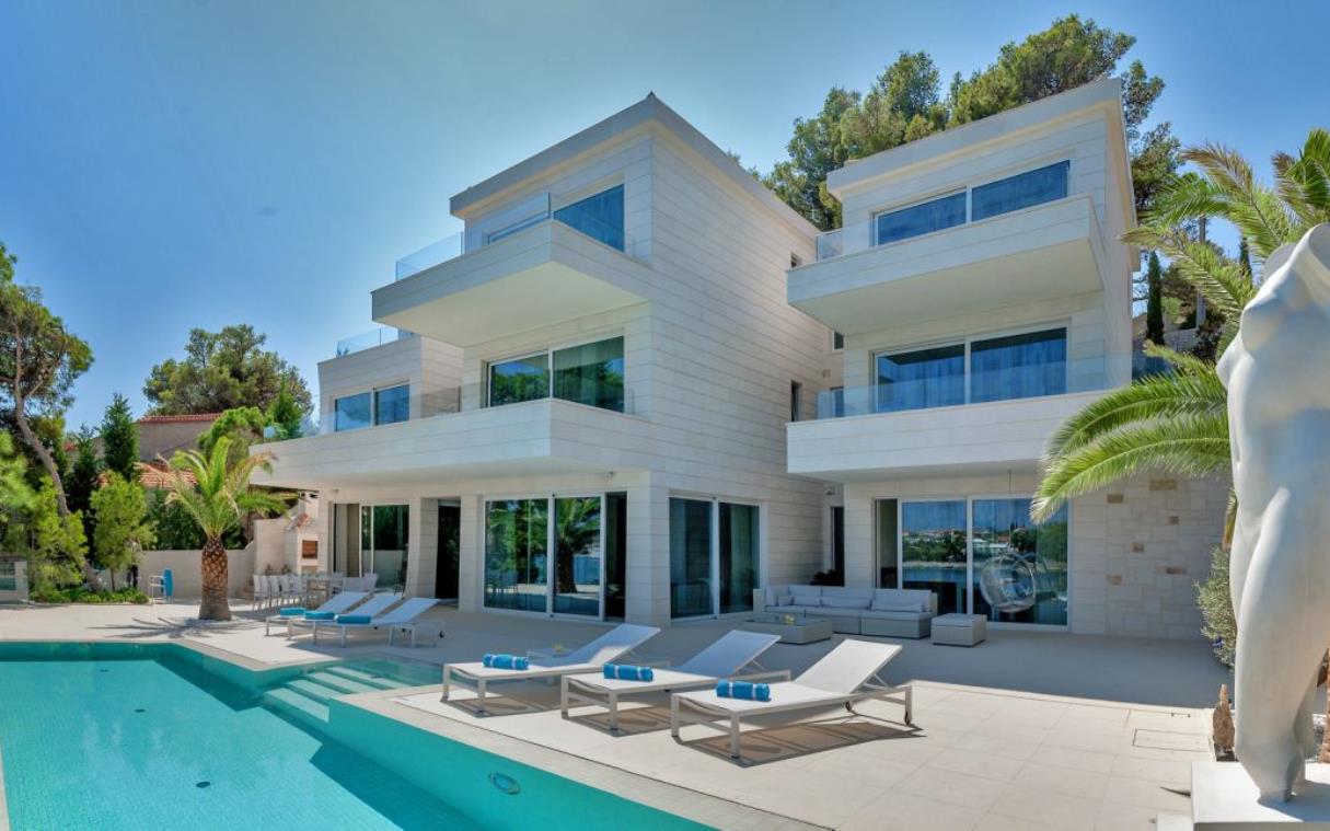 villa-split-croatia-luxury-pool-mila-COV.jpg