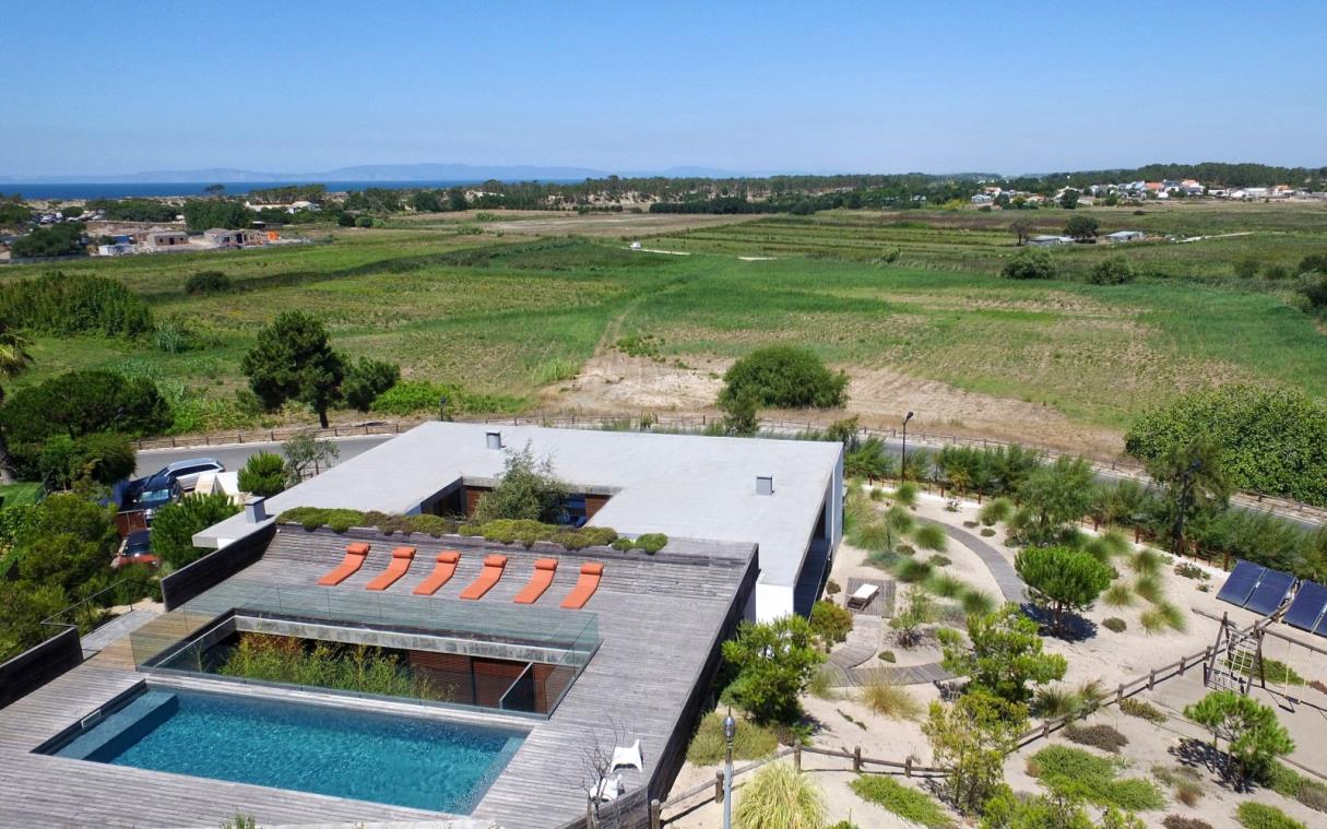villa-comporta-portugal-pool-terrace-modern-casa-pego-aer (5).jpg
