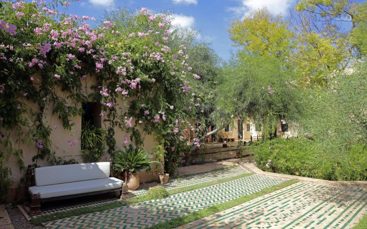 villa-marrakesh-morocco-africa-luxury-quirky-pool-dar-el-sadaka-gar (4).jpg