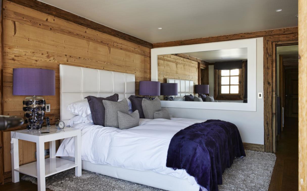 chalet-megeve-french-alps-france-ski-luxury-aspen-bed (3).jpg
