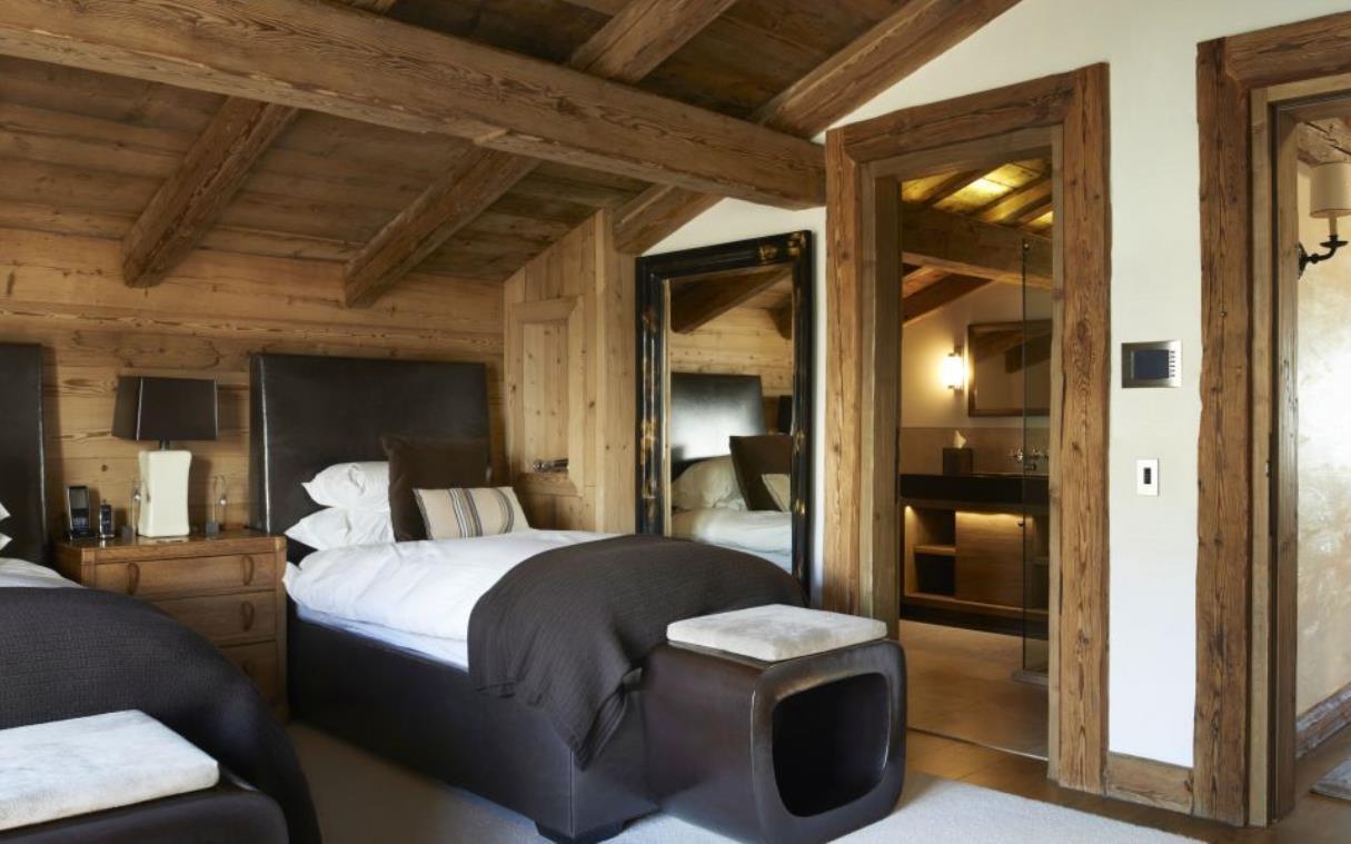 chalet-megeve-french-alps-france-ski-luxury-aspen-bed.jpg