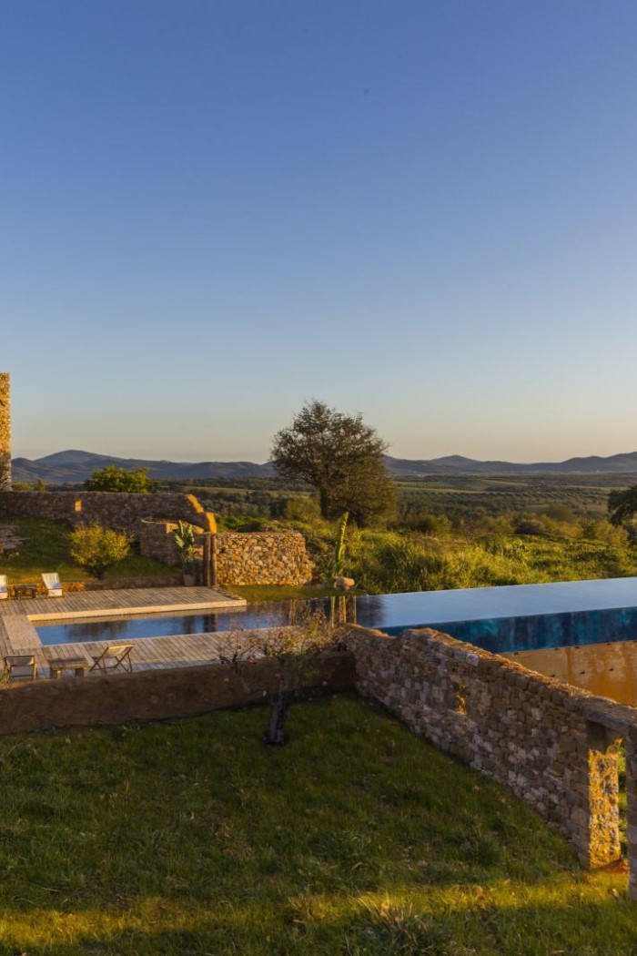 Argentaia Estate
