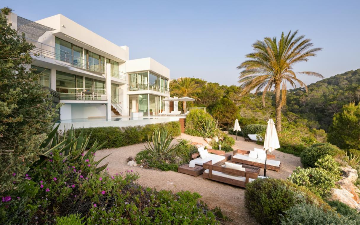 villa-ibiza-calla-vadella-spain-luxury-modern-seaviews-pepa-ext (19).jpg