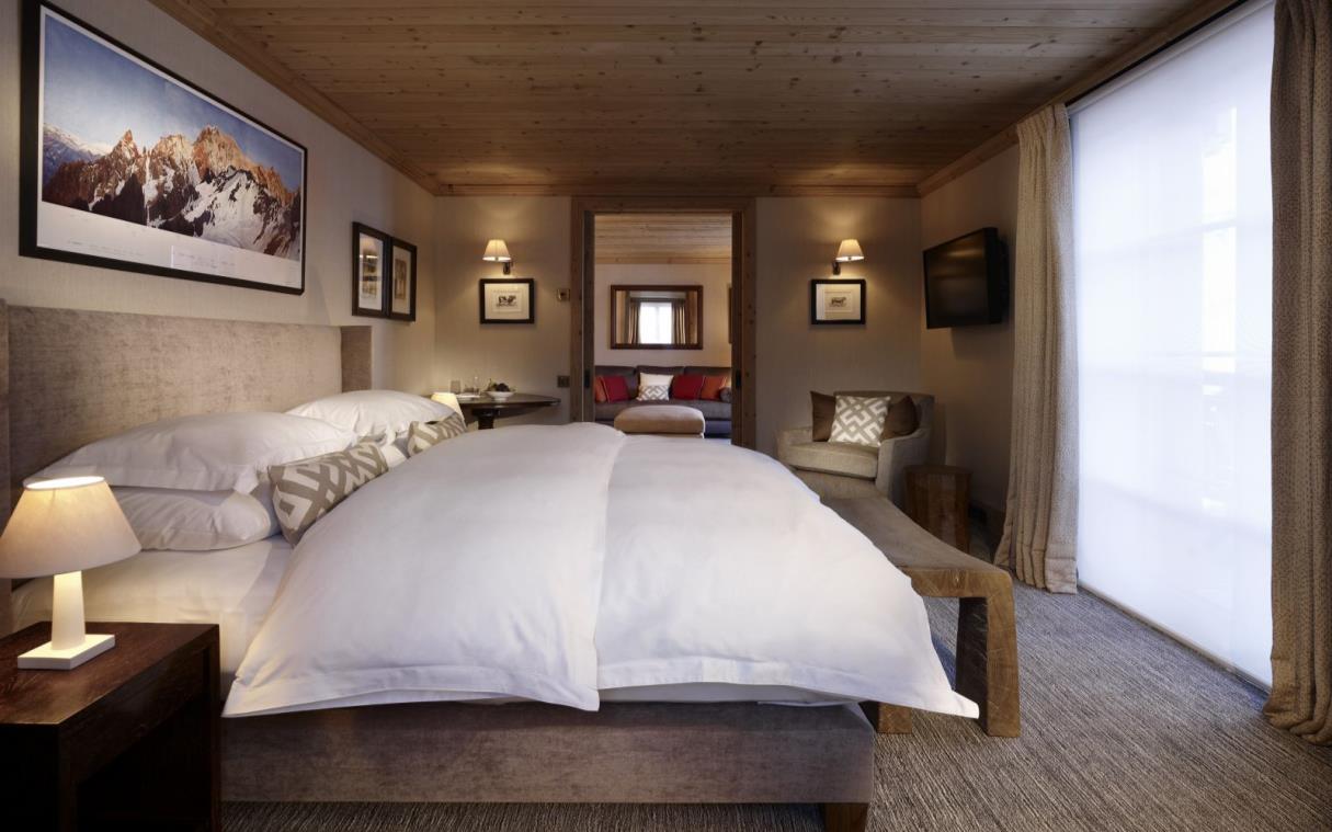 chalet-lech-austrian-alps-ski-luxury-aurelio-bed (1).jpg