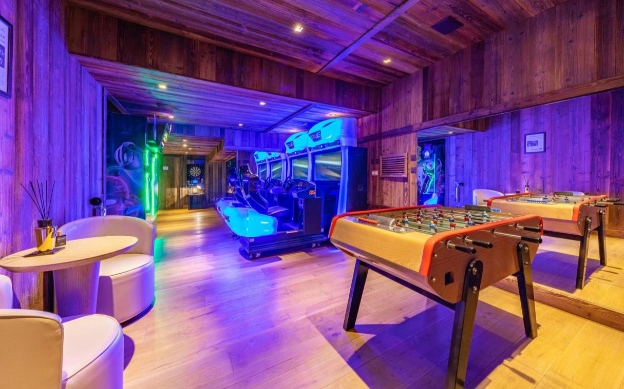 chalet-french-alps-france-luxury-pool-ultima-megeve-game