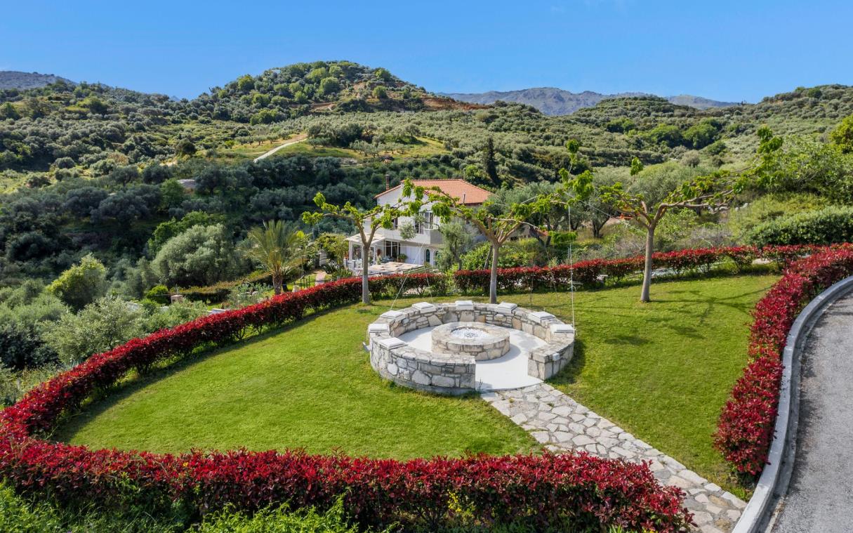 villa-crete-greek-islands-greece-luxury-sea-pool-olive-nest-out-fire (6)