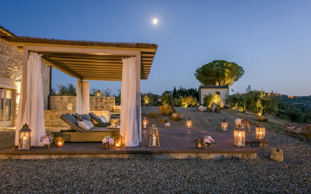 villa-chianti-tuscany-italy-luxury-pool-countryside-vitigliano-out-liv (2).jpg