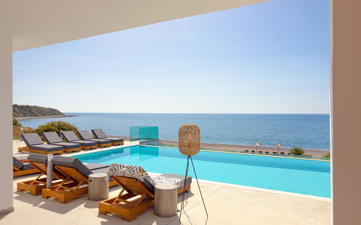 villa-rhodes-dodecanese-islands-greece-beachfront-pool-seven-swim (1)