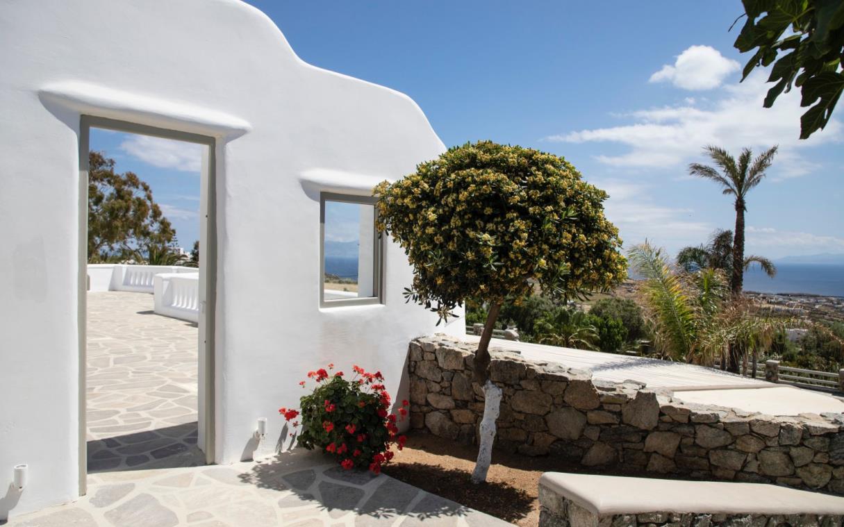 villa-greek-islands-mykonos-greece-sea-pool-ker-terr.jpg